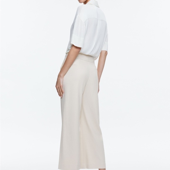 Alice + Olivia - BRADY OVERSIZED BUTTON DOWN - Picture 3 of 5